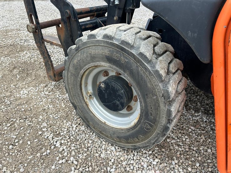 2015-jlg-g5-18a-image-15