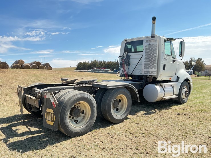 2011-international-prostar-image-5