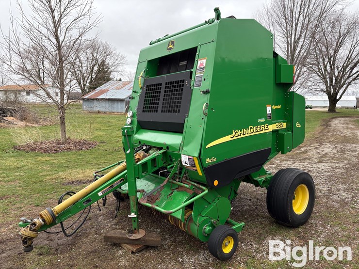2006-john-deere-582-image-1