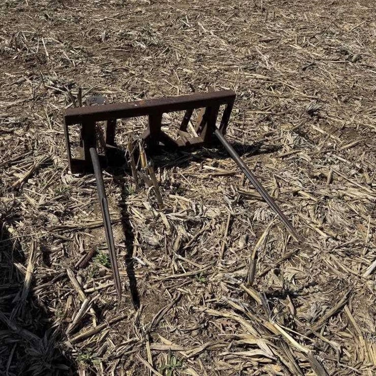 Loader Mount Bale Spear