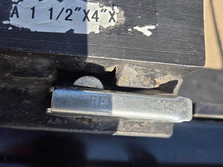 2025-msi-heavy-duty-pallet-fork-attachment-image-16
