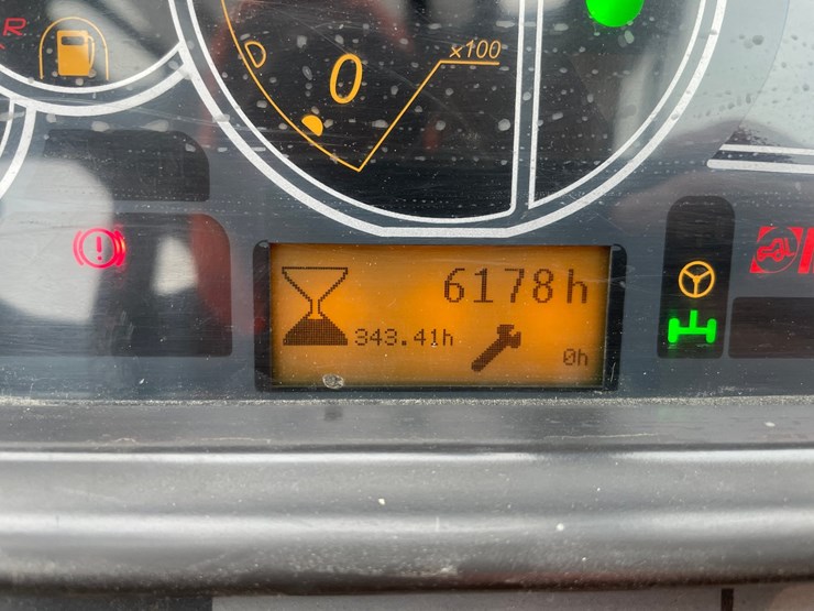 2013-manitou-mlt840-image-38