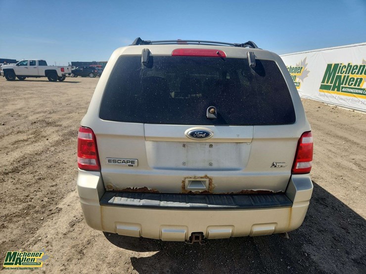 2010-ford-escape-xlt-image-21