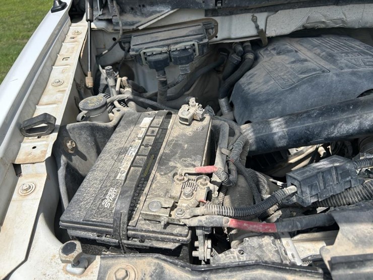 2014-ford-f150-xl-image-16