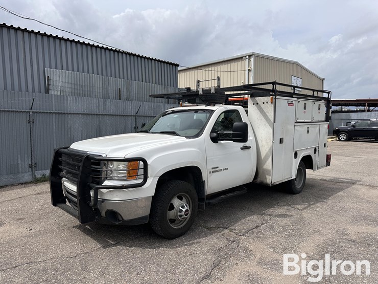 2008-gmc-sierra-3500-image-1