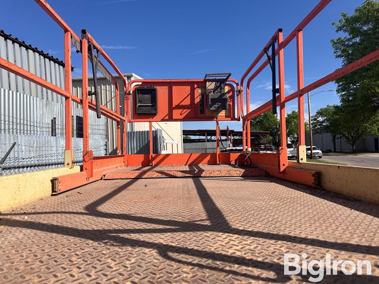 jlg-4069le-image-16