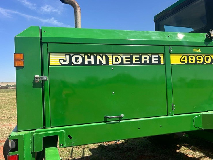 john-deere-4890-image-4