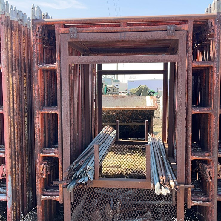 Scaffolding on Carring Cage.