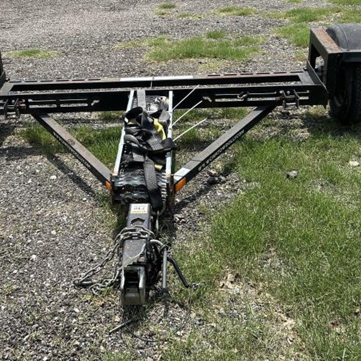 #8 • 2016 Tow Dolly