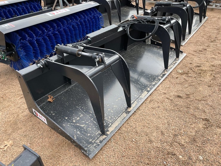 #4132-•-84"-jct-smooth-edge-grapple-bucket-image-3