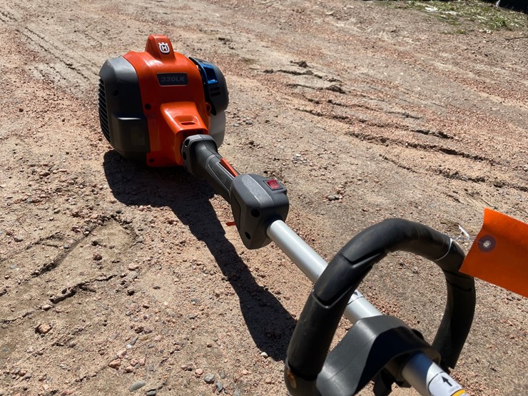 #1535-•-husqvarna-330lk-hi-torq-weed-wacker-image-7