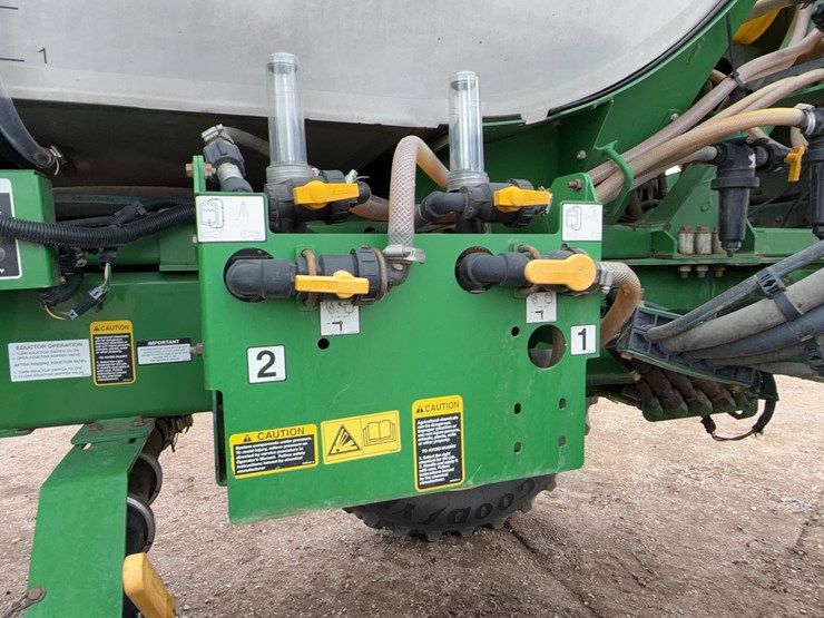 2013-john-deere-4940-image-39