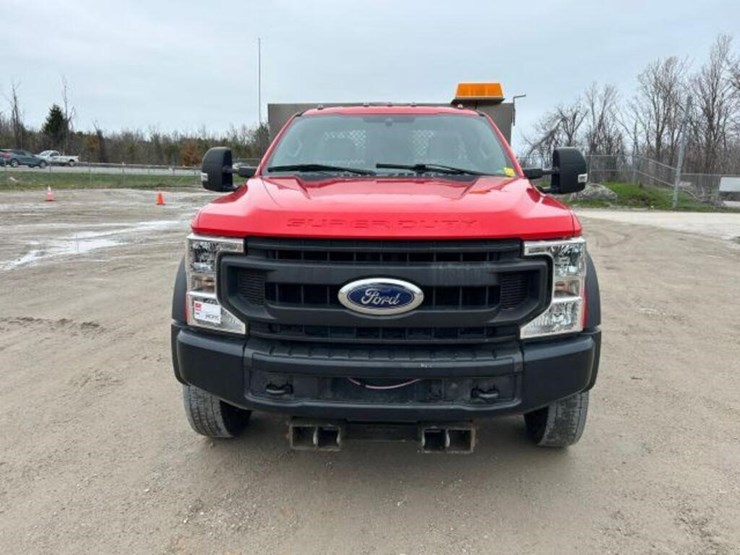 2020-ford-f550-xl-image-2