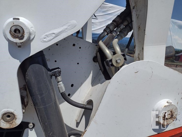 2021-bobcat-t595-image-20
