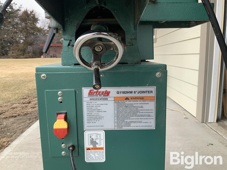 2003-grizzly-g1182hw-6”-jointer-image-13