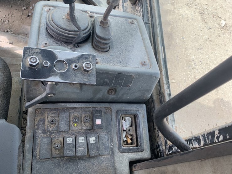 2008-caterpillar-924h-image-11