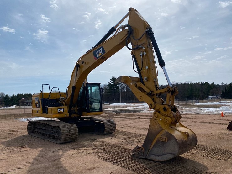2018-caterpillar-320d-image-3