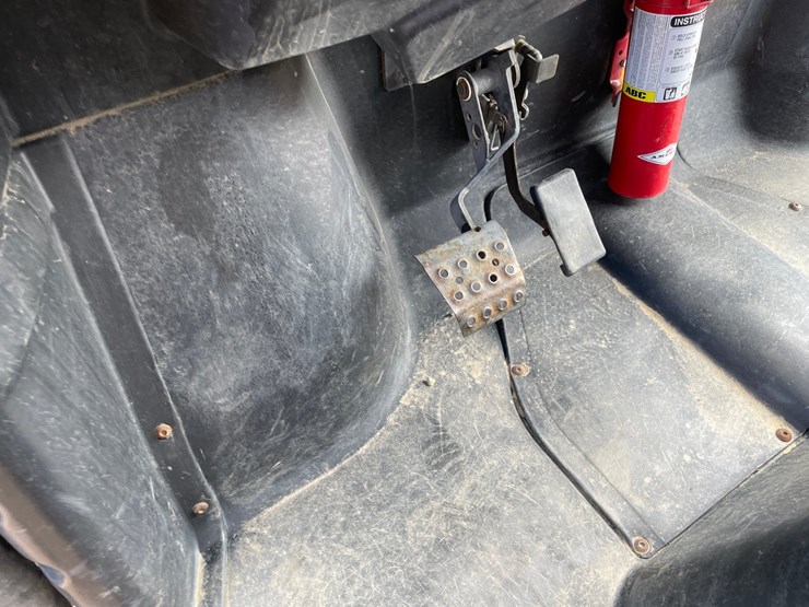 bobcat-3400-image-35