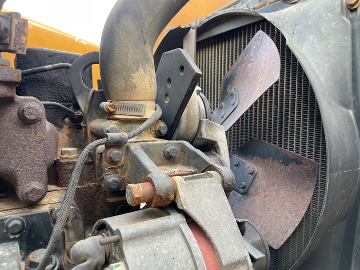 1996-case-570l-xt-image-55