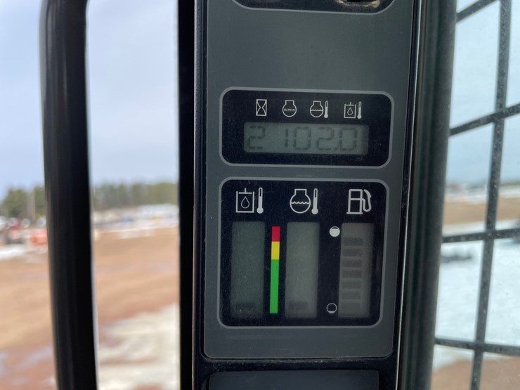 2012-case-tv380-image-48