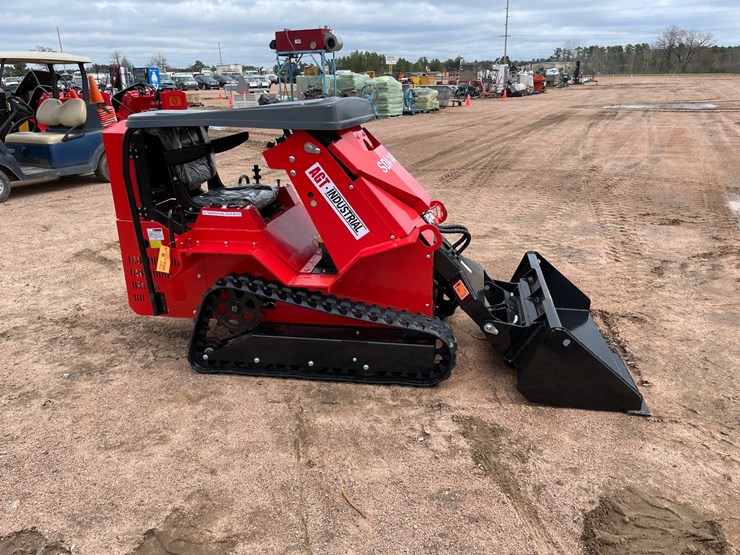 #5567-•-agt-sda-140t-tracked-mini-skid-steer-image-2