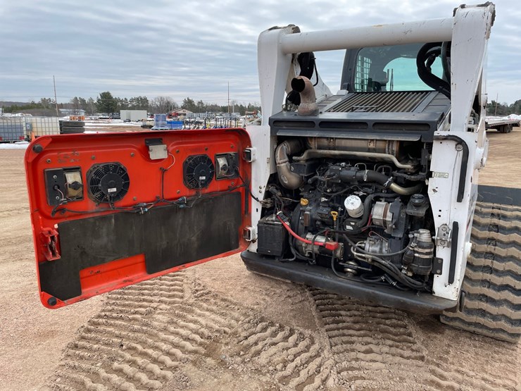 2016-bobcat-t770-image-25