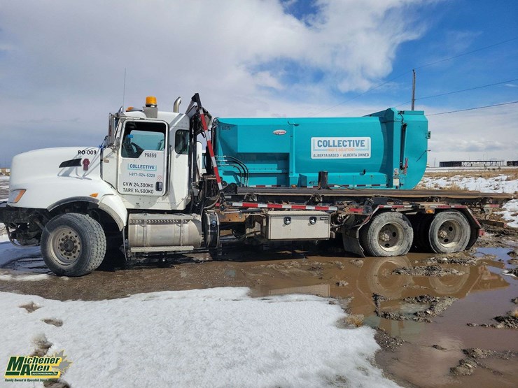 non-operable-2015-kenworth-t4-series-t/a-hook-lift-truck-image-2