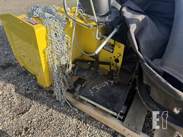 john-deere-x300-image-18