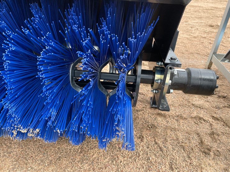 #4134-•-jct-72"-hydraulic-sweeper-angle-broom-image-12