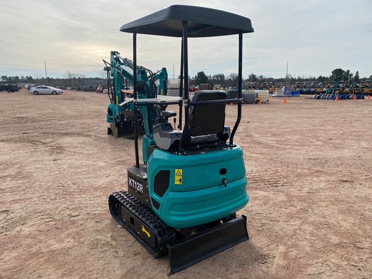 #5556-•-2026-cfg-kt12r-mini-excavator-image-4