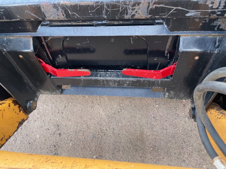 1996-case-570l-xt-image-11