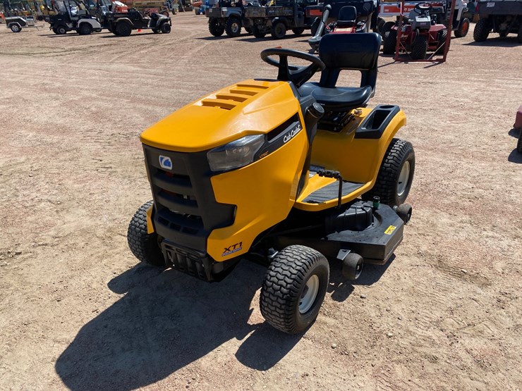 #1546-•-cub-cadet-xti-lt-50"-riding-lawn-mower-image-1