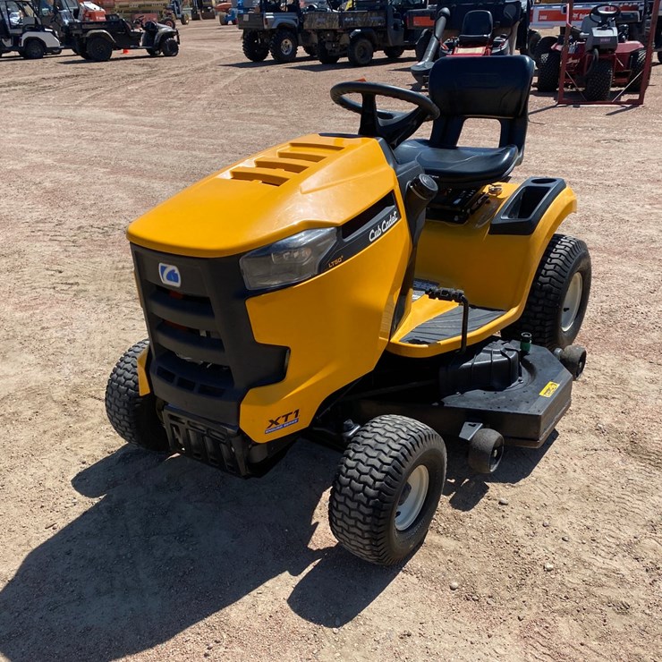 #1546 • Cub Cadet XTI LT 50" Riding Lawn Mower