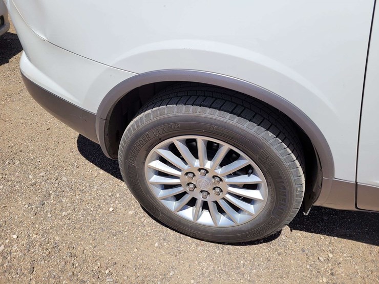2009-buick-enclave-cxl-image-4