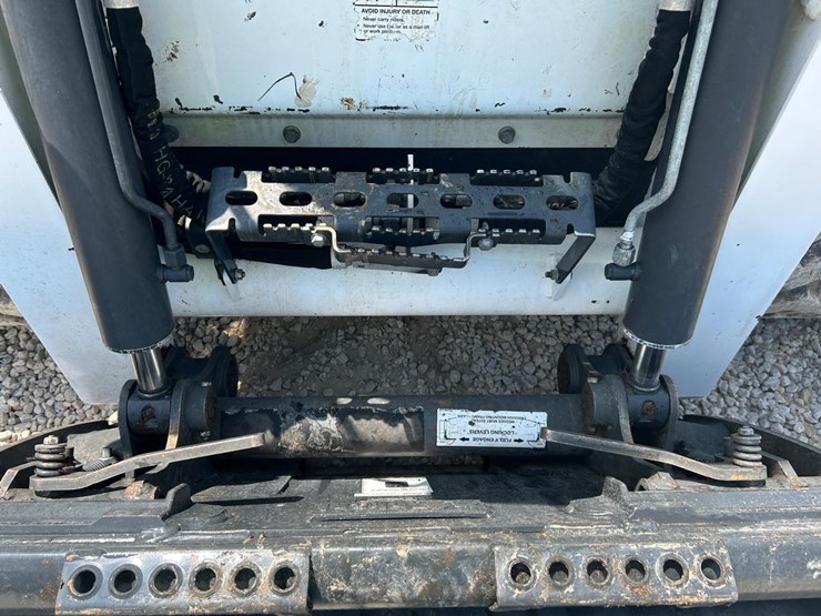 2019-bobcat-t650-image-10