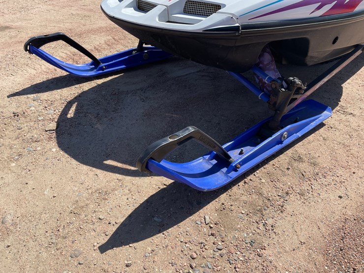 #1590-•-1996-polaris-indy-xcr-600-snowmobile-(no-reg-card)-image-6