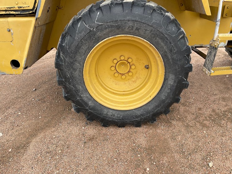 2002-caterpillar-914g-image-22