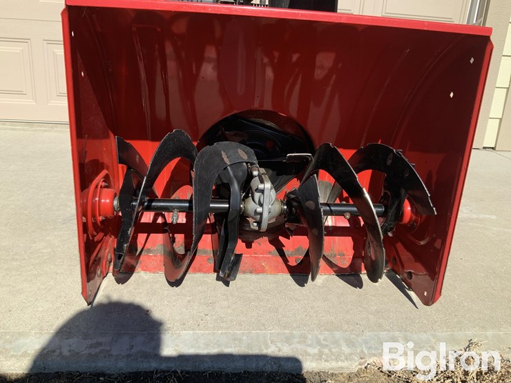 mtd-31be640f131-snow-blower-image-15