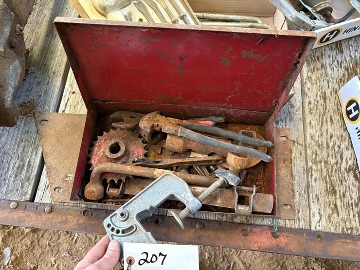 tool-box-w/misc.-tools-image-1