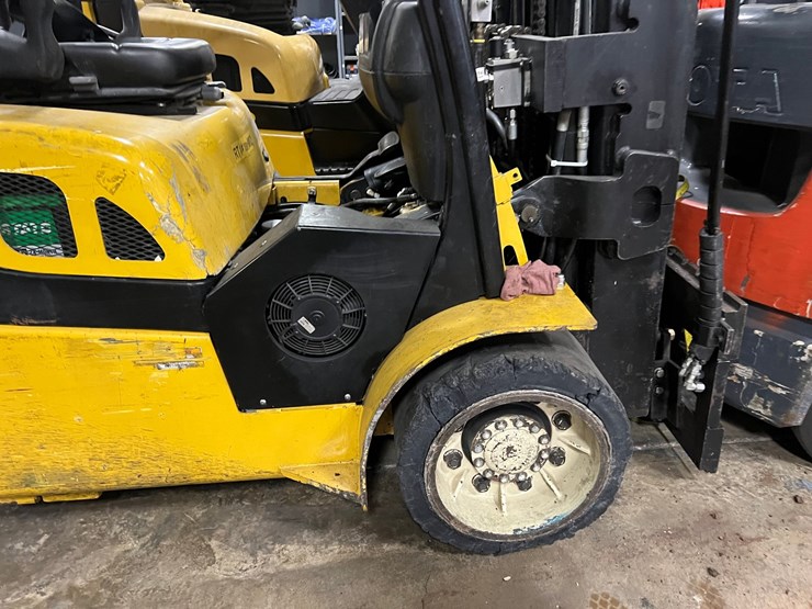 #2006-•-yale-5800-lb.-forklift-(non-operational)-image-3