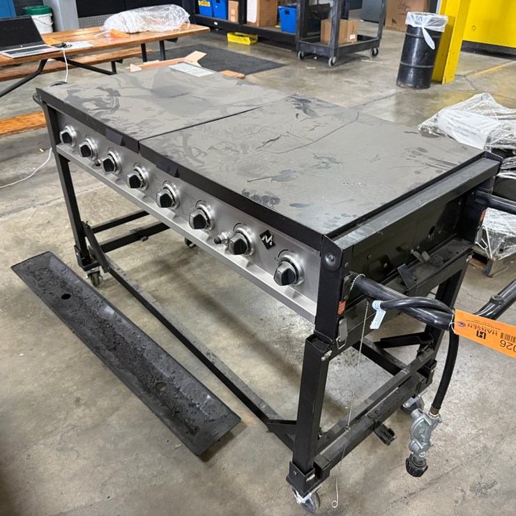 #2026 • Large Gas Grill on Wheels