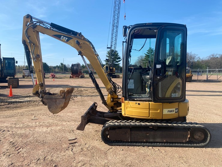 caterpillar-303c-cr-image-6