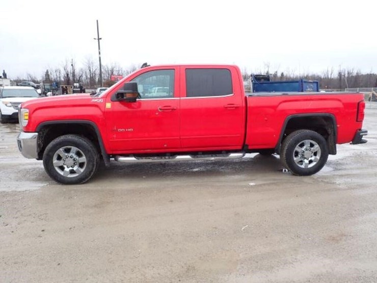2016-gmc-2500hd-image-11