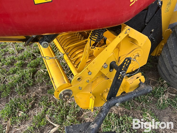 2022-new-holland-roll-belt-560-image-17