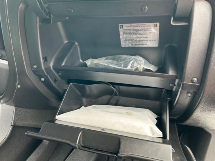 2018-chevrolet-silverado-1500-ltz-image-33