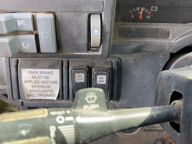 2002-gmc-4500-truck-image-52