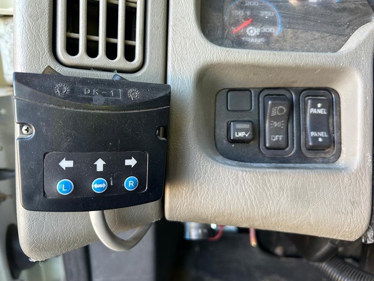 2016-international-durastar-4300-image-36