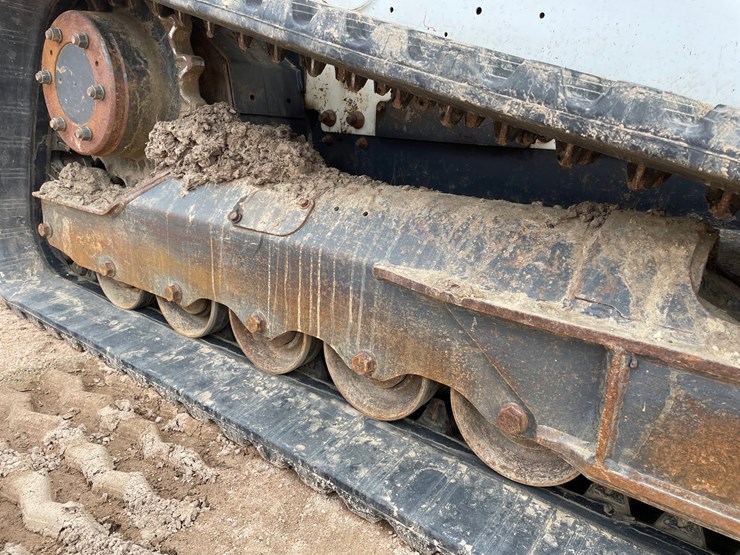 2016-bobcat-t770-image-23