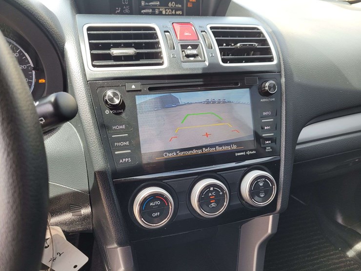 2018-subaru-forester-2.5i-premium-suv-4d-image-17