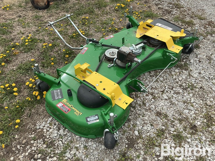 2017-john-deere-60d-image-7
